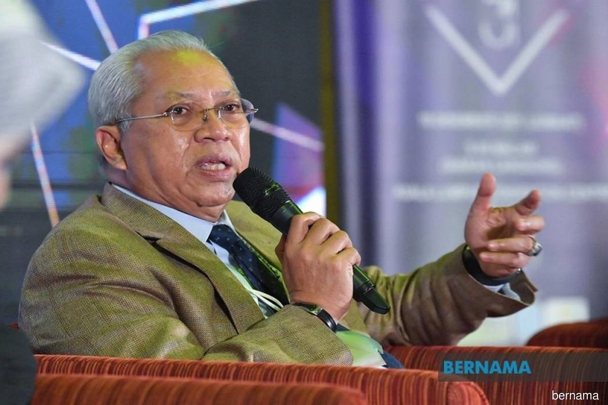 Film royalties issue being dealt with by KKMM, says Annuar Musa